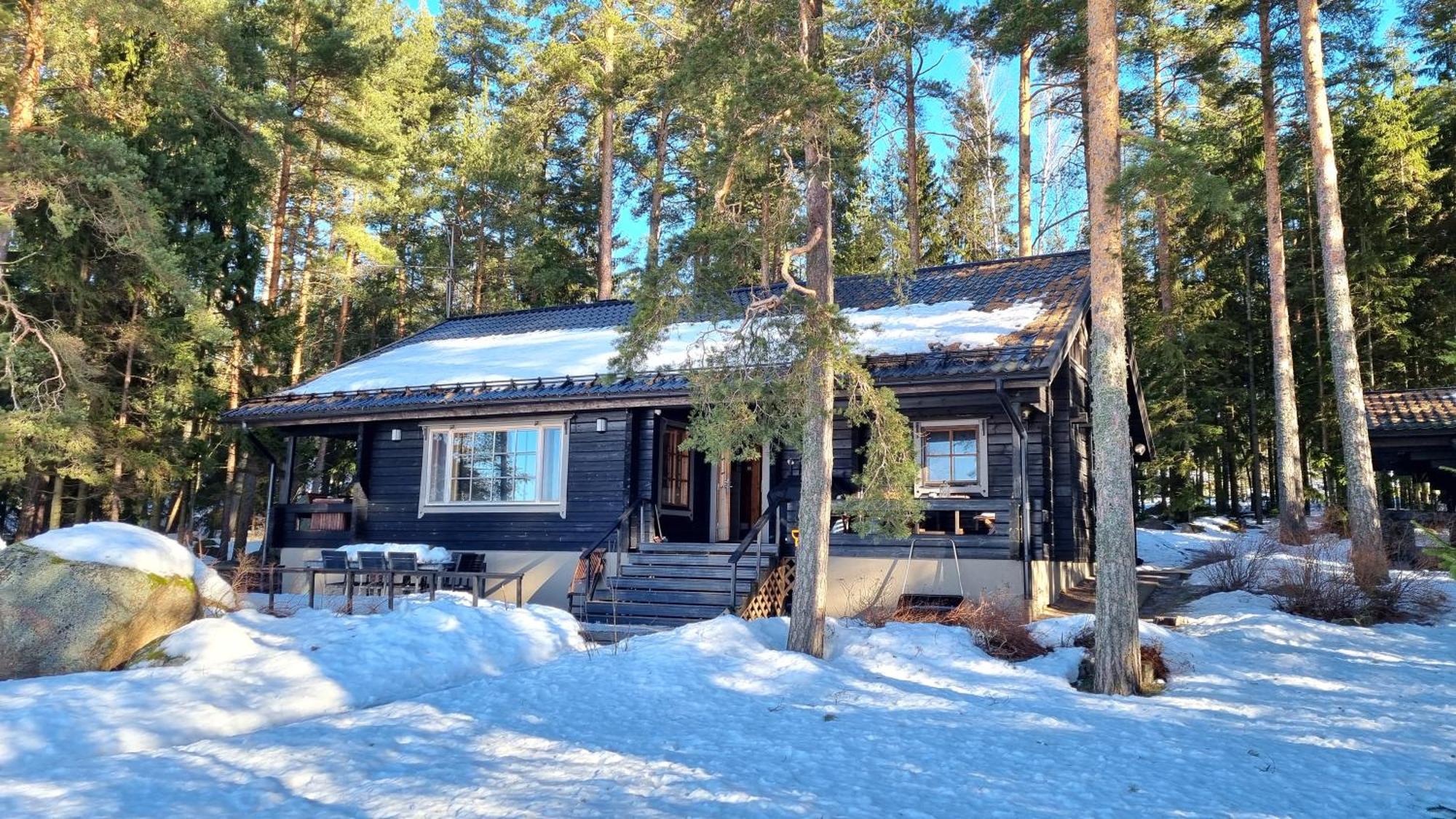 Villa Skitunaes Pyhtaa Exterior photo